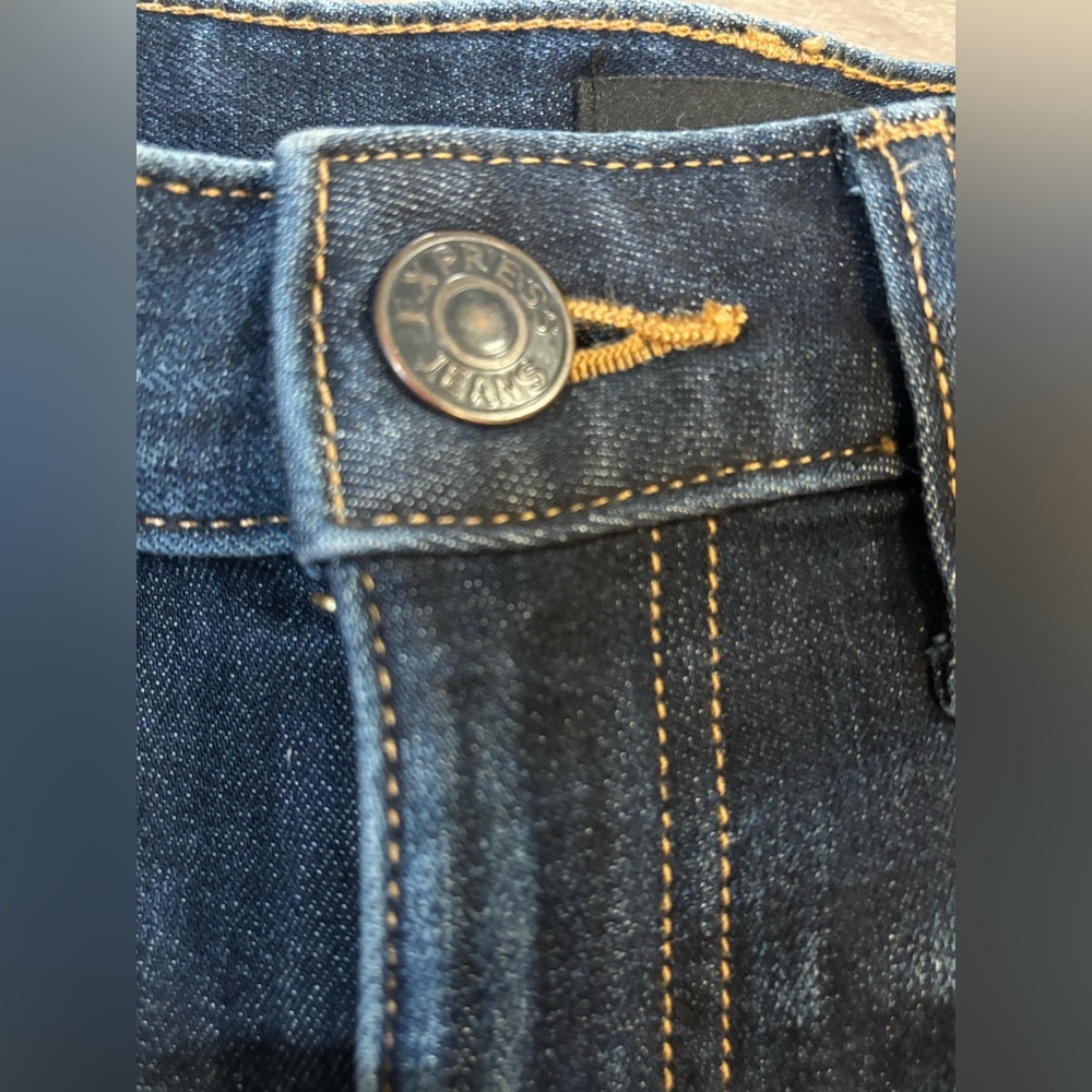 Express - Dark Blue Denim Shorts - Sortie Low Rise - Ultimate Stretch - Size 2 - Picture 7 of 14